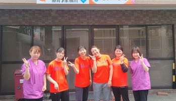 株式会社ラフラインズ