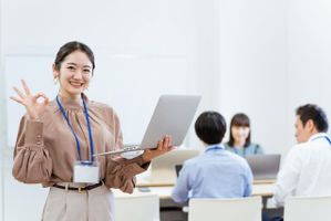 株式会社アンフ・スタイル