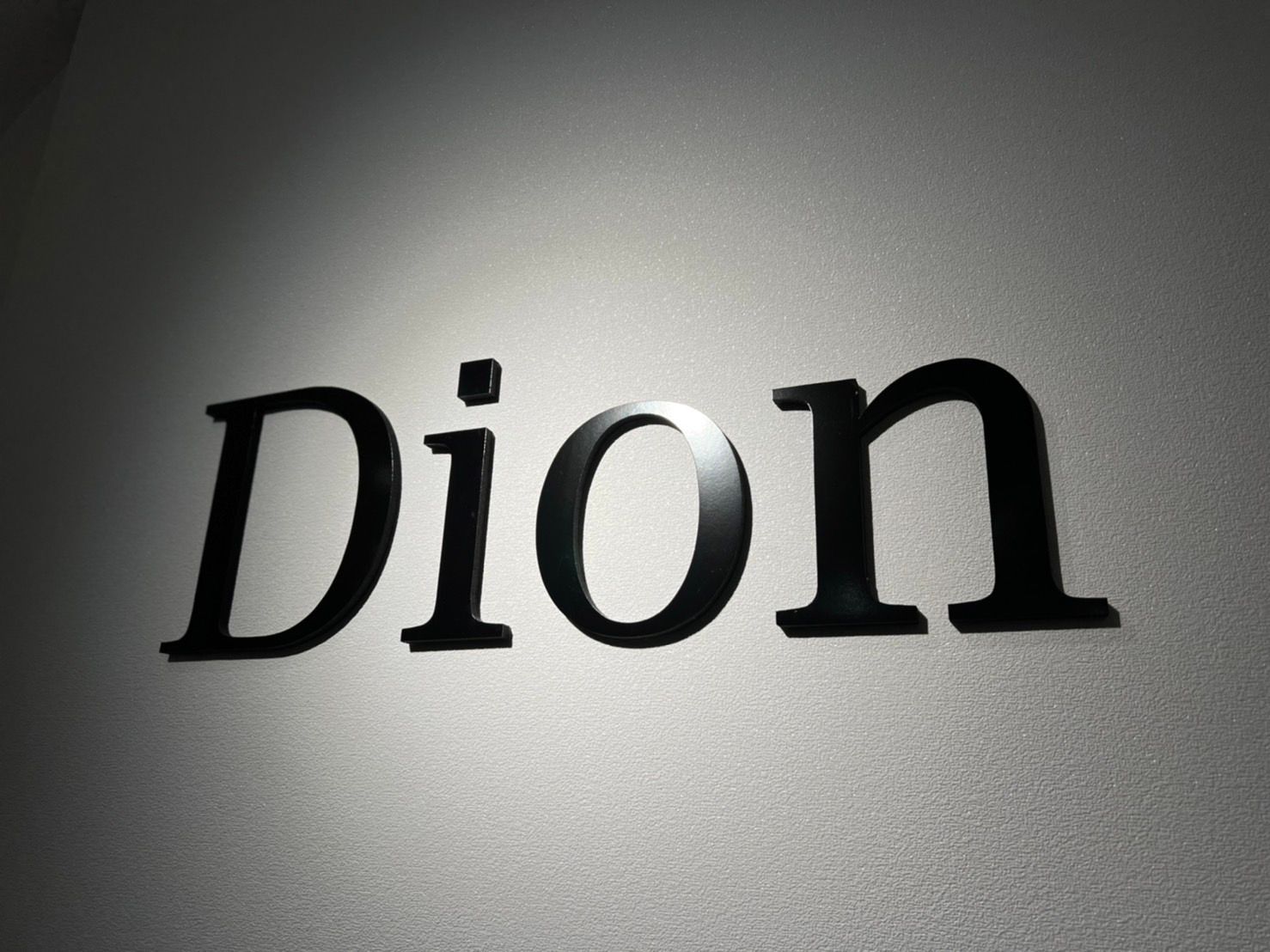 Dion[大阪府][小売][アパレル（婦人服・呉服・子供服・紳士服・靴・帽子・バッグ）] 求人サイト